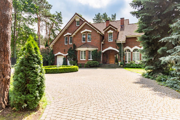Best Affordable Driveway Pavers  in Austintown, OH